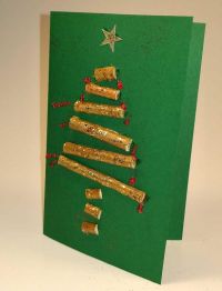 Weihnachtskarte selber machen: Tannenbaum aus Stöcken